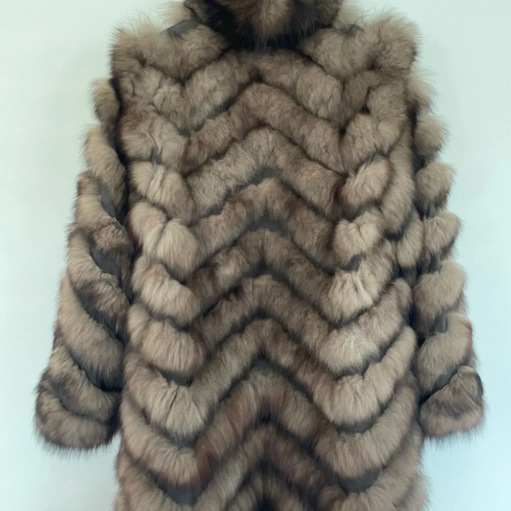 Dolce and Gabbana real fur coat size 6 - Picture 10 of 16